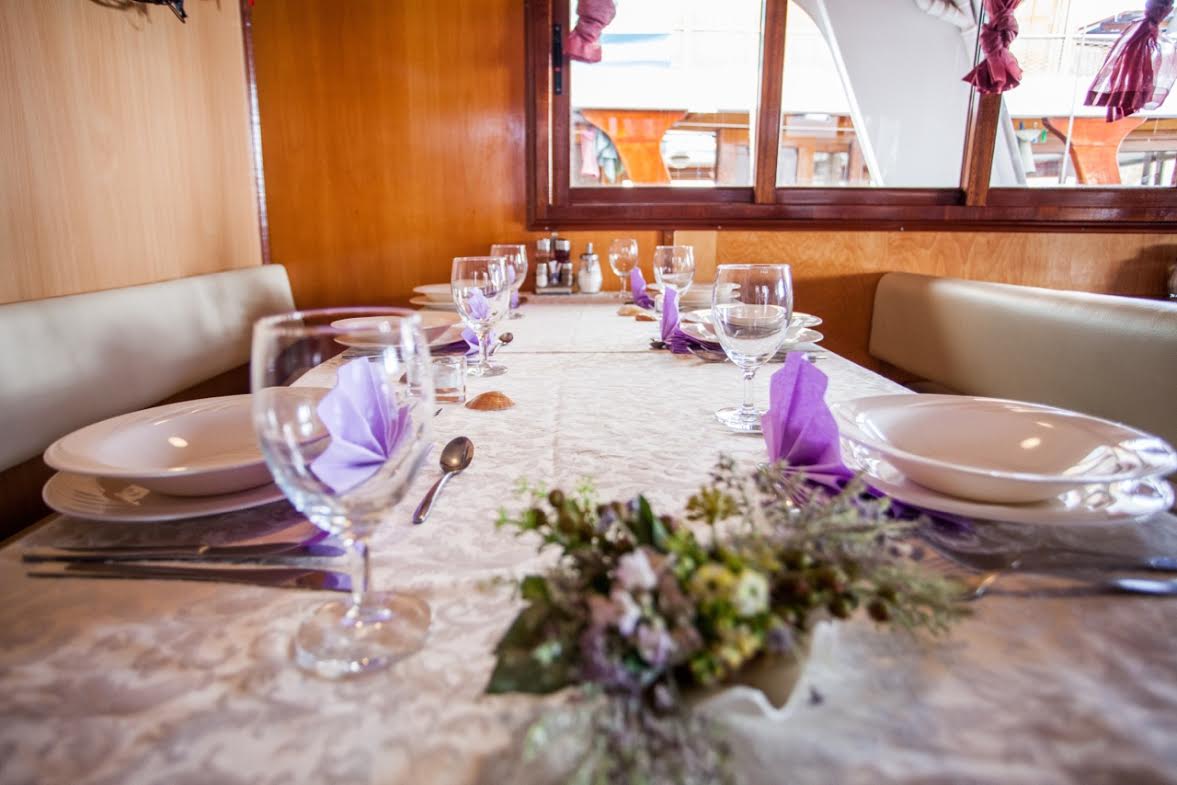 Croatia bike and boat tour the Azimut dining room