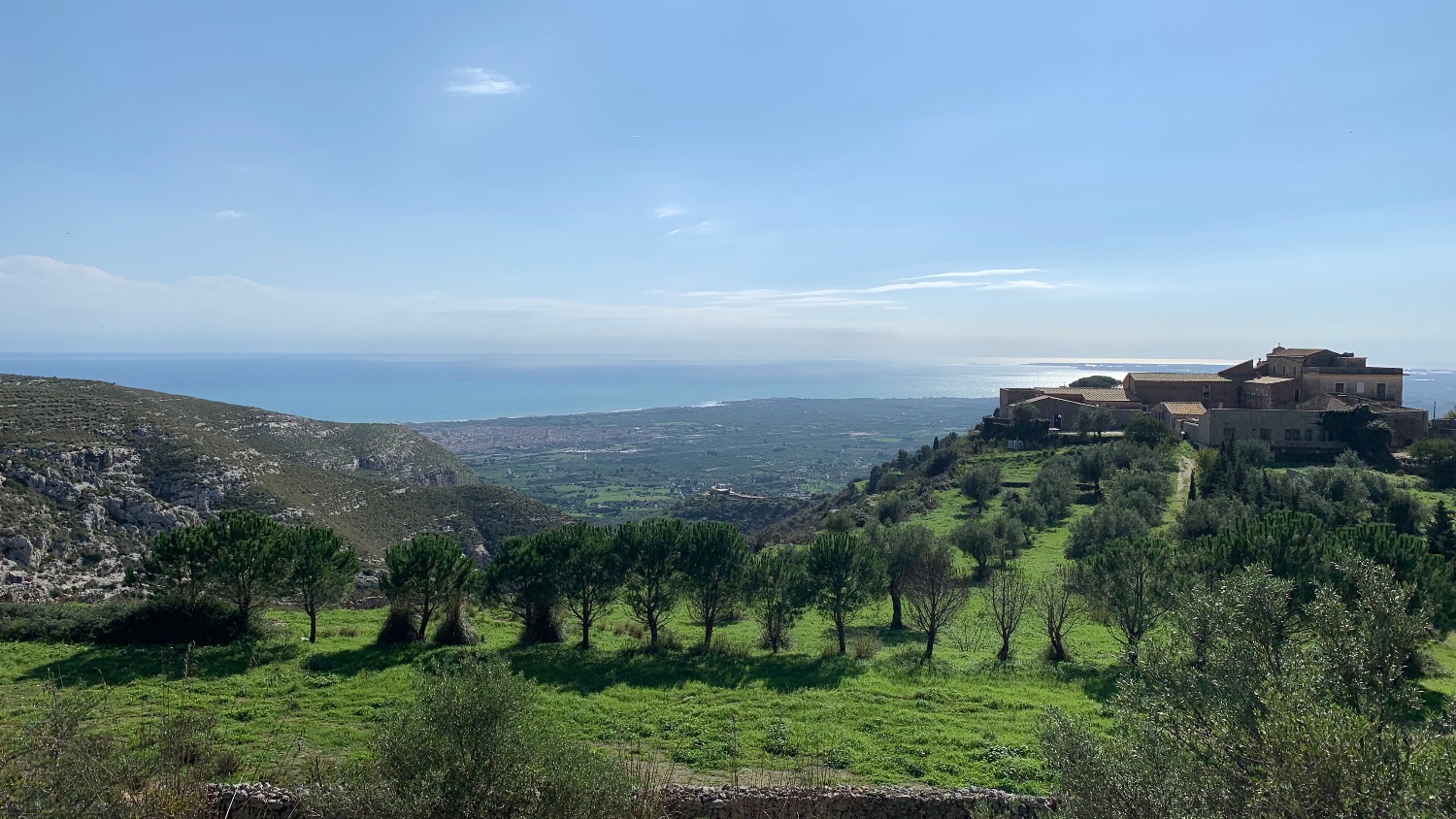 Sicily cycling tour seaside view with villa